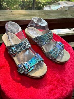 Dansko Sophie Sandals Blue Metallic Iridescent Slide Wedge Sandal Size 40 8.5/9